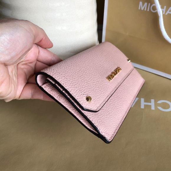 🌹Michael Kors Wallet🌹 - Picture 3 of 8